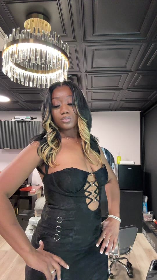 Post 2 by Joi Lashon| Nail Artist on TikTok (video)