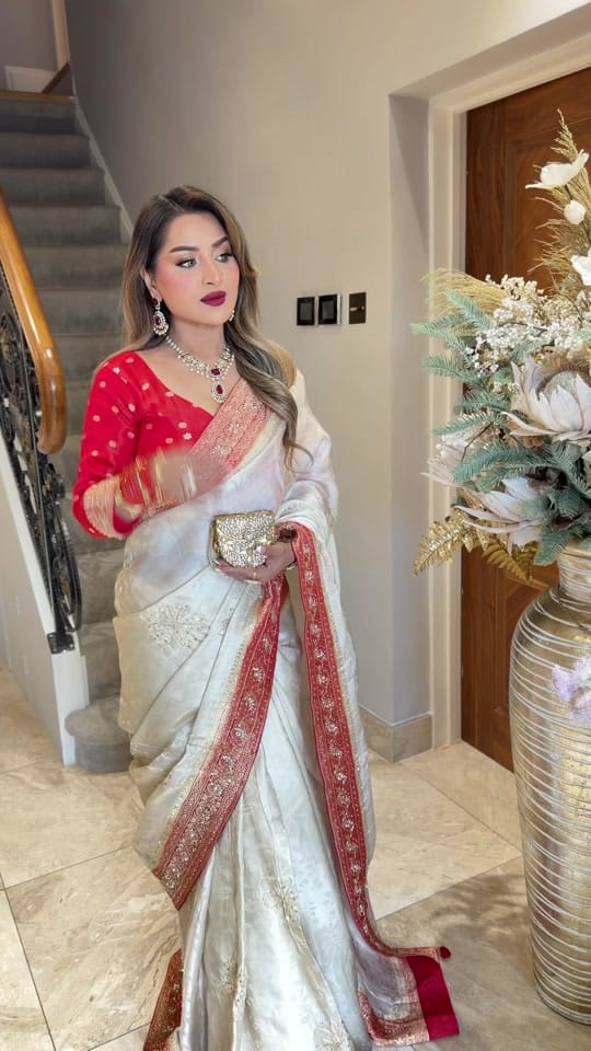 Post 2 by Selina Manir on TikTok (video)