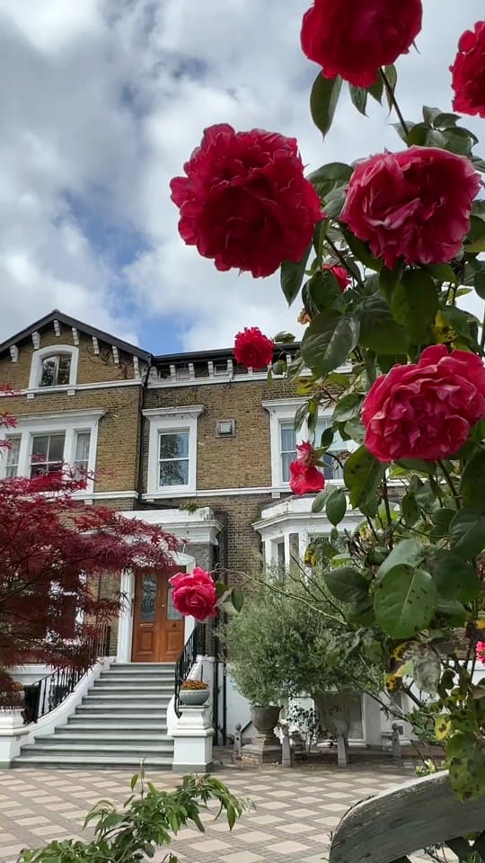 Post 10 by IVAN🇬🇧LONDON🇬🇧 on TikTok (video)