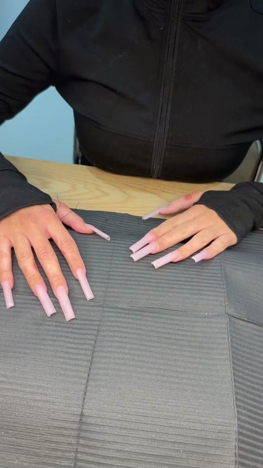 Post 1 by Nats | West London Nail Artist on TikTok (video)