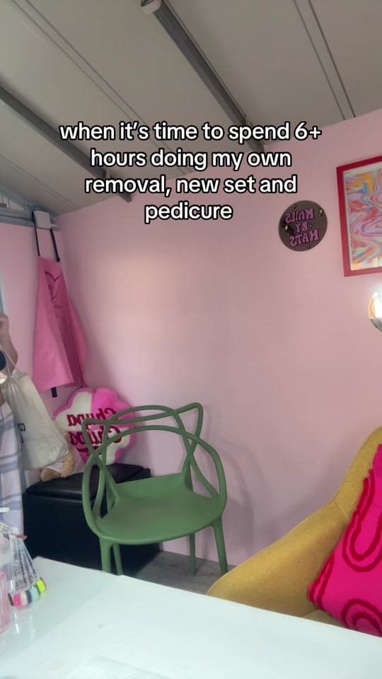 Post 8 by Nats | West London Nail Artist on TikTok (video)