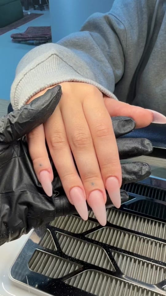 Post 2 by Nats | West London Nail Artist on TikTok (video)