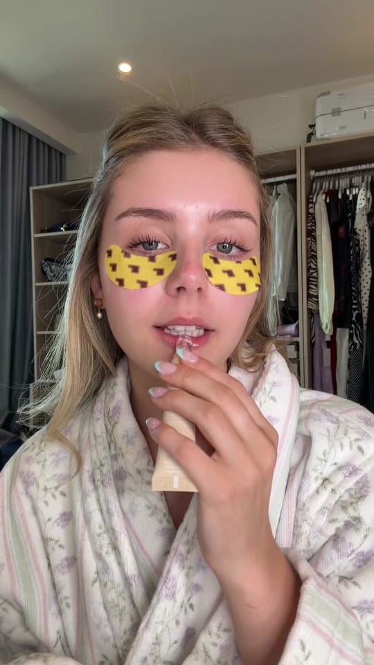 Post 3 by darcey angel on TikTok (video)
