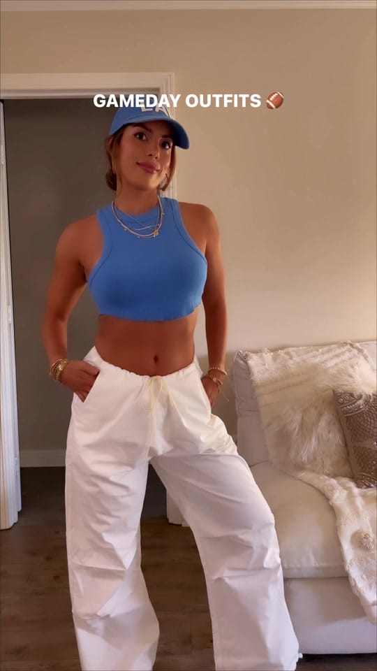 Post 10 by Chelsea | Content Creator  ◡̈ on TikTok (video)