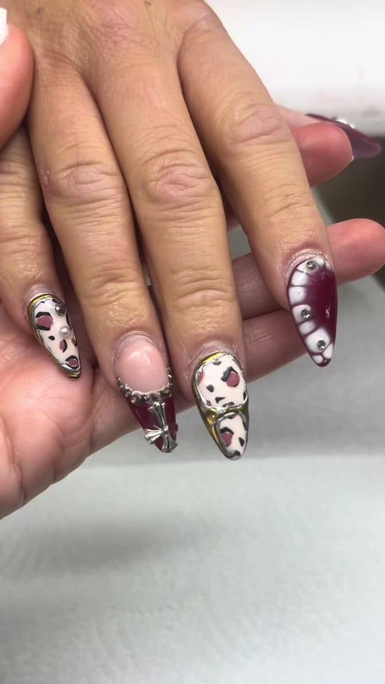Post 3 by Nicolemorelli - Nail tech💅🏻 on TikTok (video)