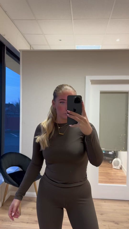 Post 6 by karliemallon on TikTok (video)
