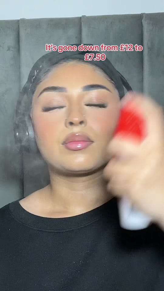 Post 10 by My Daily Makeup on TikTok (video)