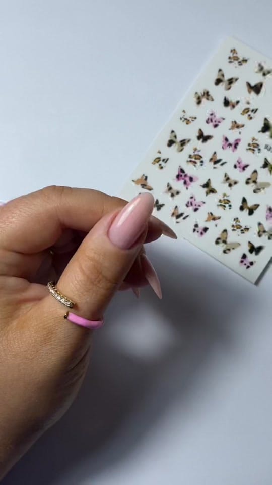 Post 6 by Natalieholtnailartist on TikTok (video)