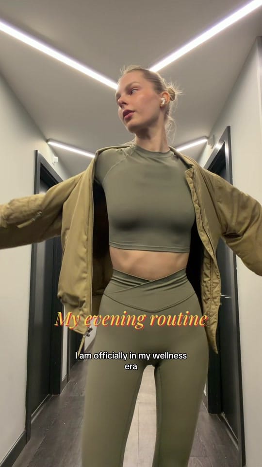Post 7 by Greta Cos on TikTok (video)