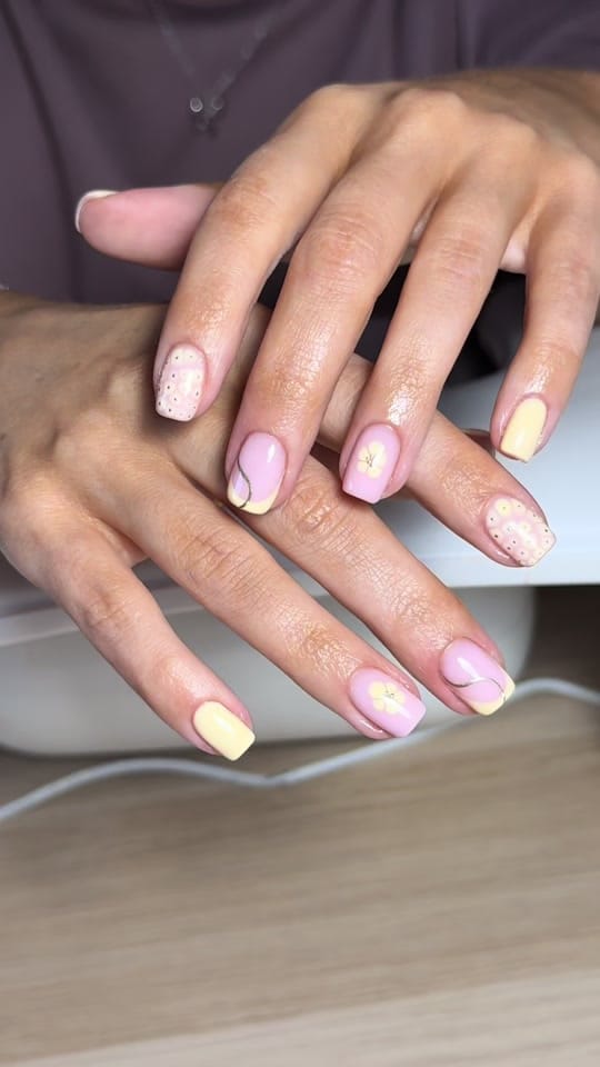 Post 7 by nailsbyKirsty on TikTok (video)
