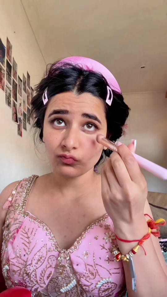 Post 8 by glowby.xo on TikTok (video)