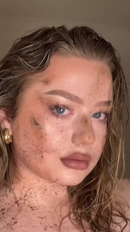 Post 4 by Georgia on TikTok (video)