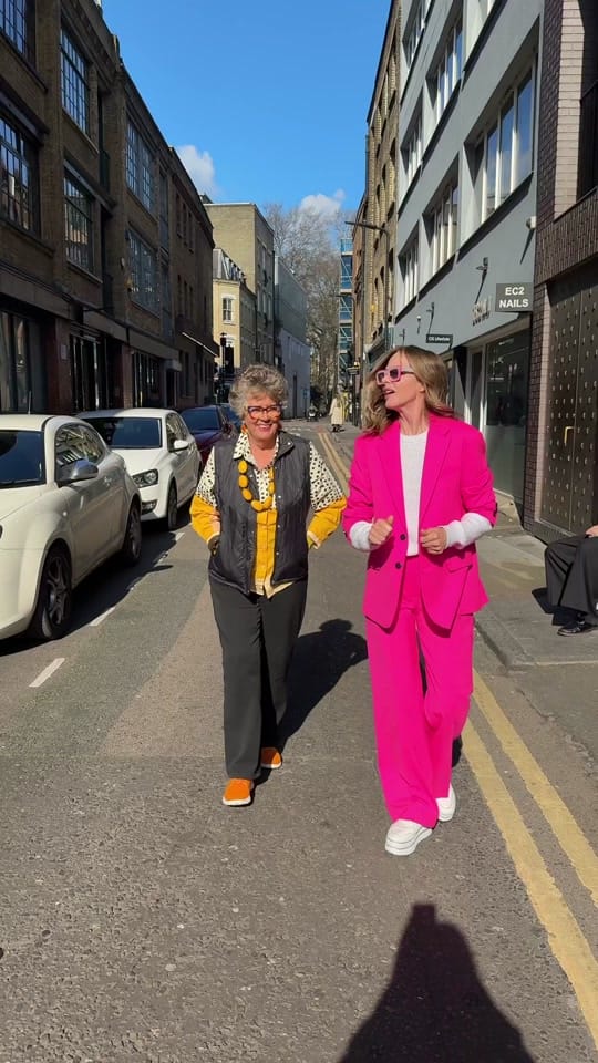 Post 7 by Trinny Woodall on TikTok (video)