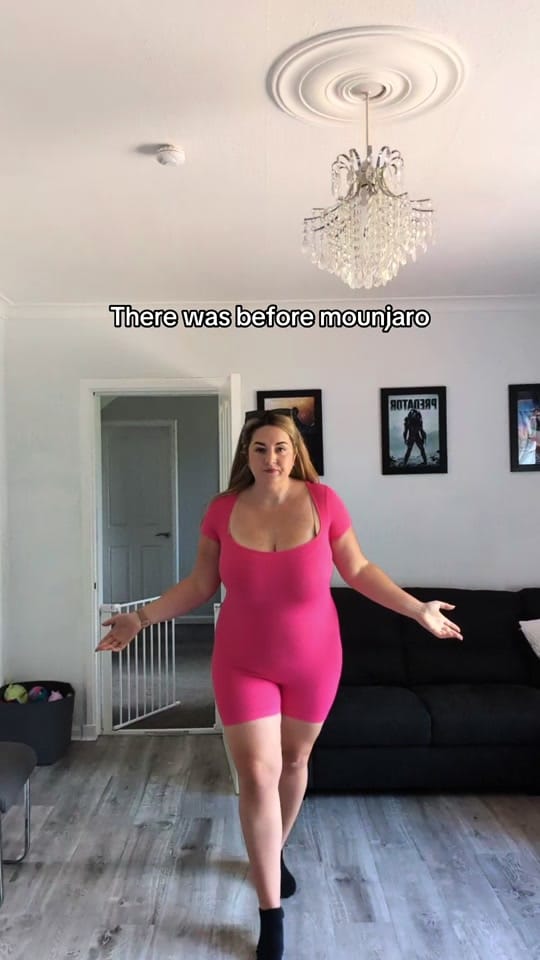 Post 8 by itsmolliesworld on TikTok (video)