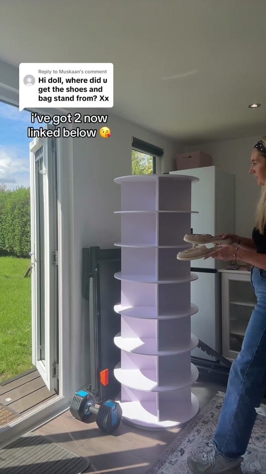 Post 3 by itsmolliesworld on TikTok (video)