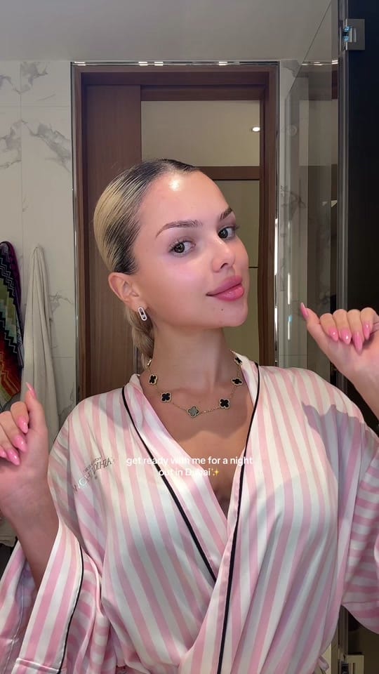 Post 5 by Jennie Dimova on TikTok (video)