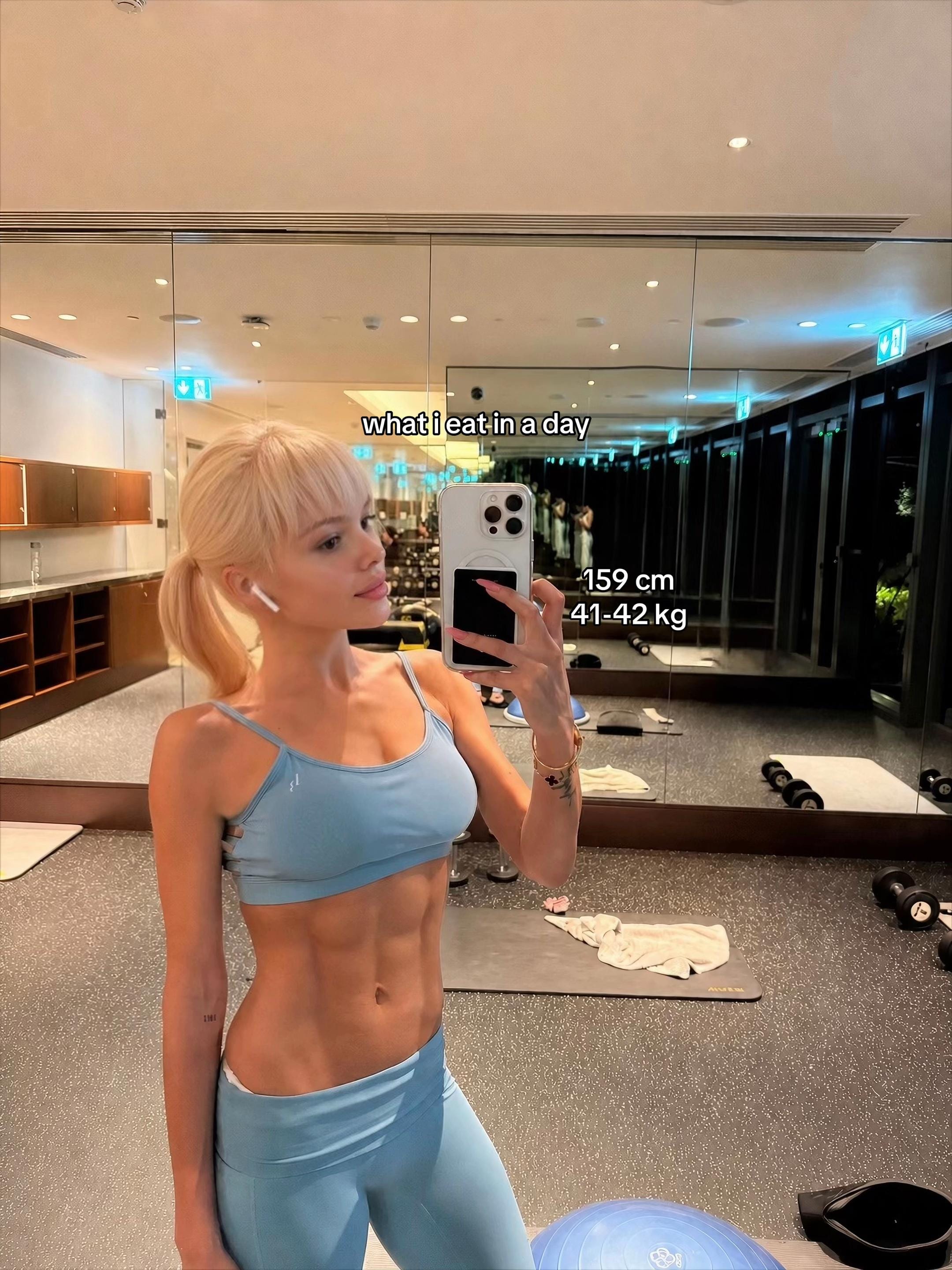 Post 3 by Jennie Dimova on TikTok (video)