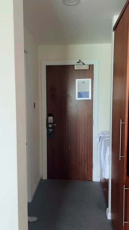 Post 4 by Bèvellystrange on TikTok (video)