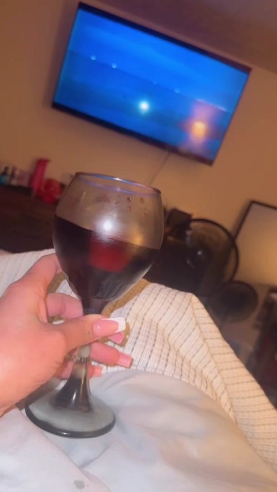 Post 3 by Wualeska nails on TikTok (video)