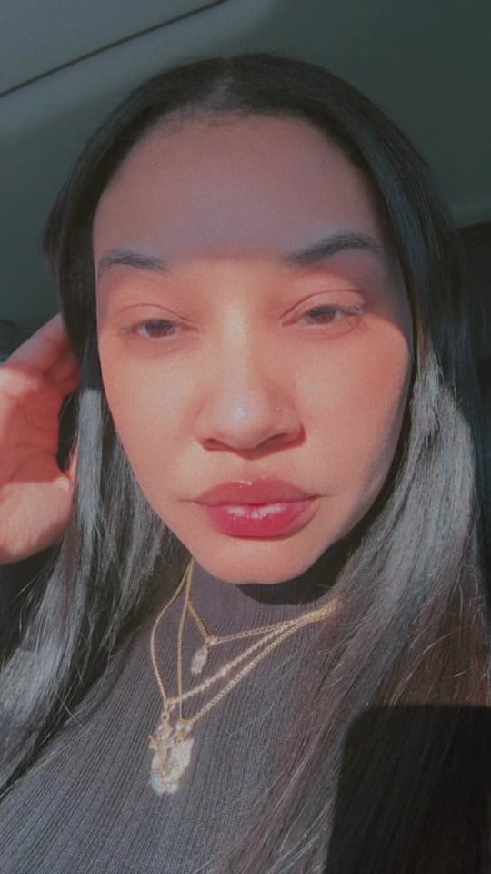 Post 1 by Wualeska nails on TikTok (video)