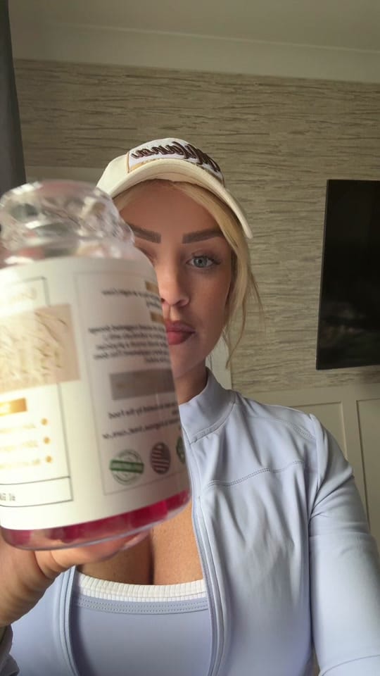 Post 2 by chelsealeigh.bann_ on TikTok (video)