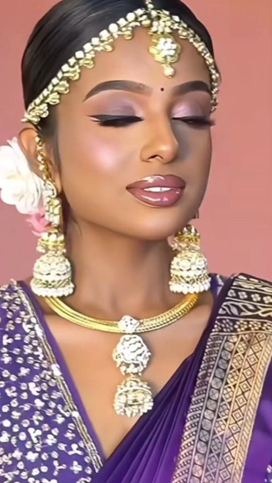 Post 9 by Elora Khan ❤️‍🔥 on TikTok (video)