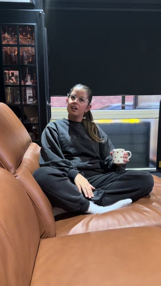 Post 6 by Klaudia on TikTok (video)