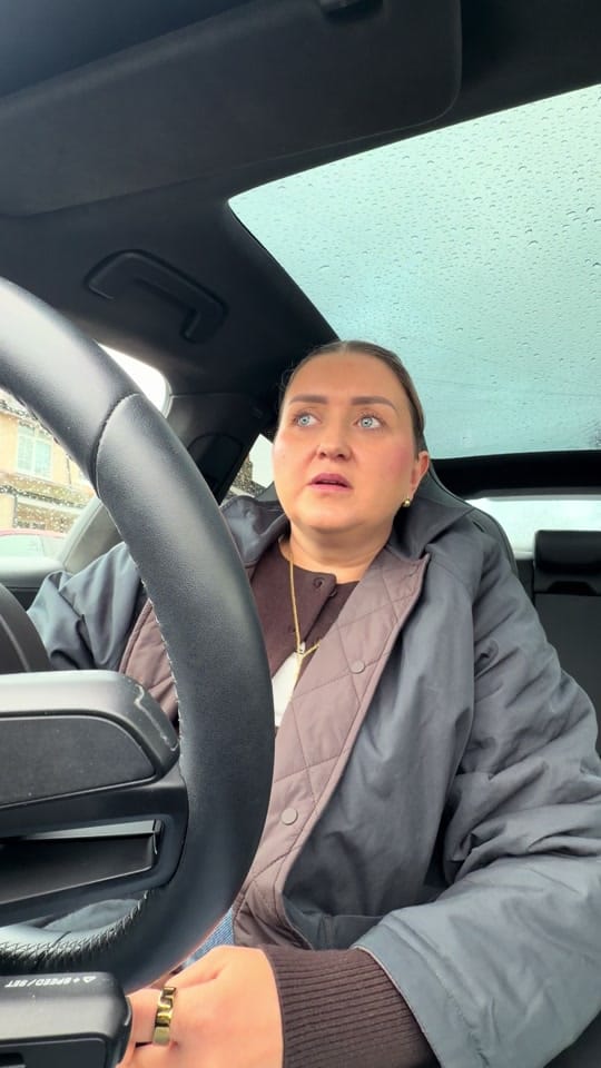Post 10 by Klaudia on TikTok (video)