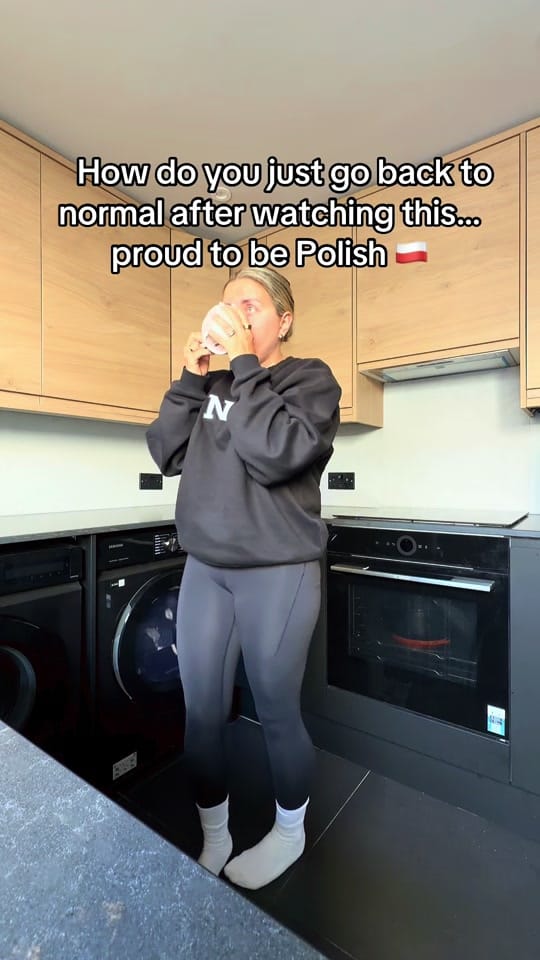 Post 3 by Klaudia on TikTok (video)