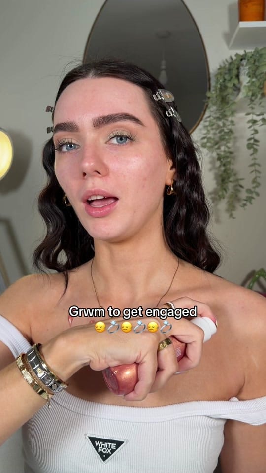 Post 1 by Rhiain Hudson on TikTok (video)
