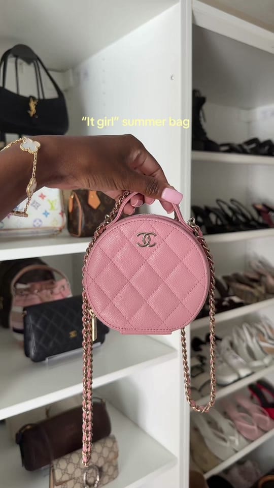 Post 3 by makeupbygermany on TikTok (video)