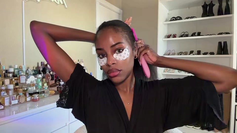Post 7 by makeupbygermany on TikTok (video)