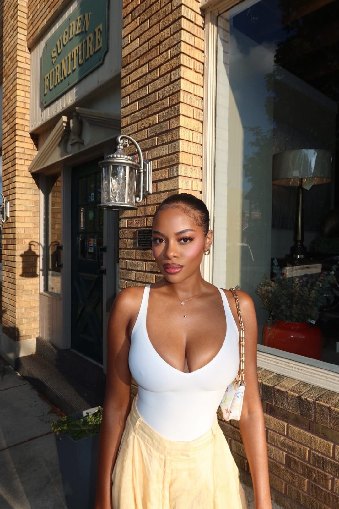 Post 9 by makeupbygermany on TikTok (video)