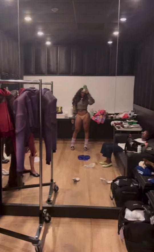 Post 2 by SolanaATE🇬🇧 on TikTok (video)