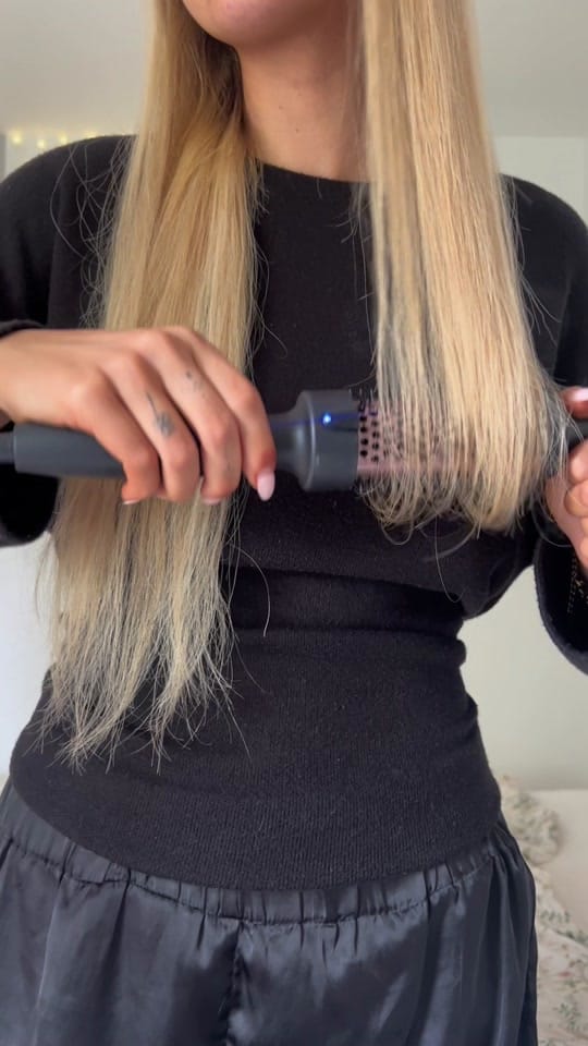 Post 10 by Julia | Digital Creator🎀 on TikTok (video)