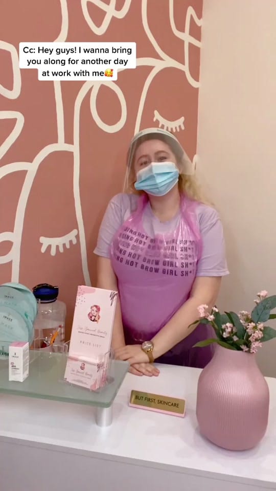 Post 9 by Jess Yarwood-Funky Face Beauty on TikTok (video)