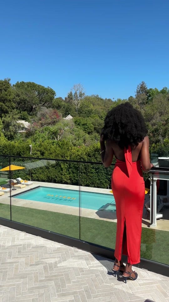 Post 7 by Yar on TikTok (video)