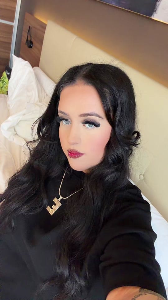 Post 2 by EAP BEAUTY🖤 on TikTok (video)
