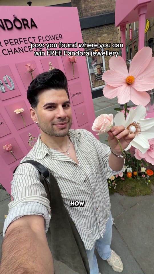 Post 1 by Nas Ganev - Beauty & Pop ups on TikTok (video)