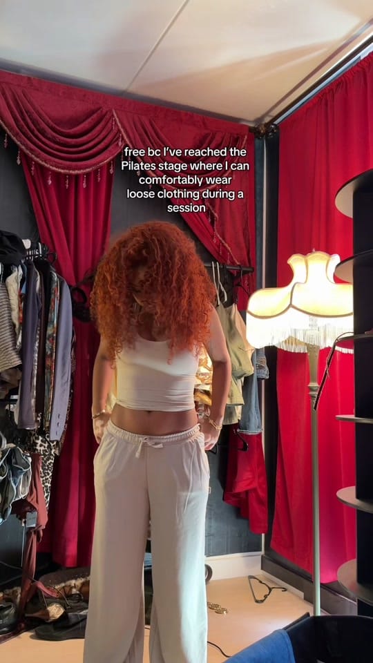 Post 1 by Em Lora on TikTok (video)