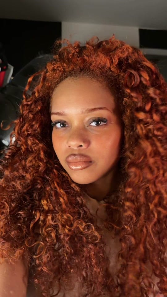 Post 6 by Em Lora on TikTok (video)