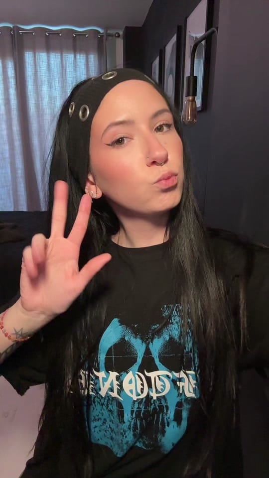 Post 8 by Ella on TikTok (video)