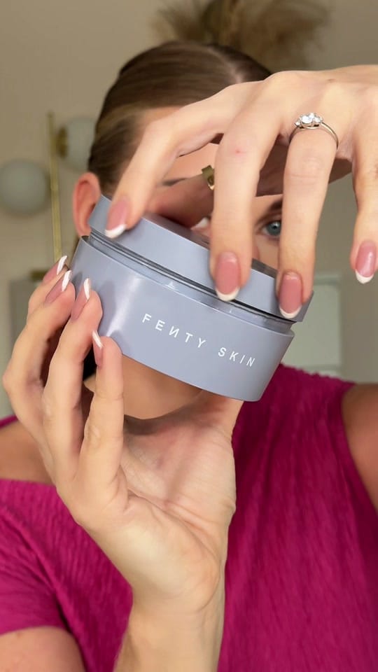 Post 3 by Katie Wakenshaw on TikTok (video)