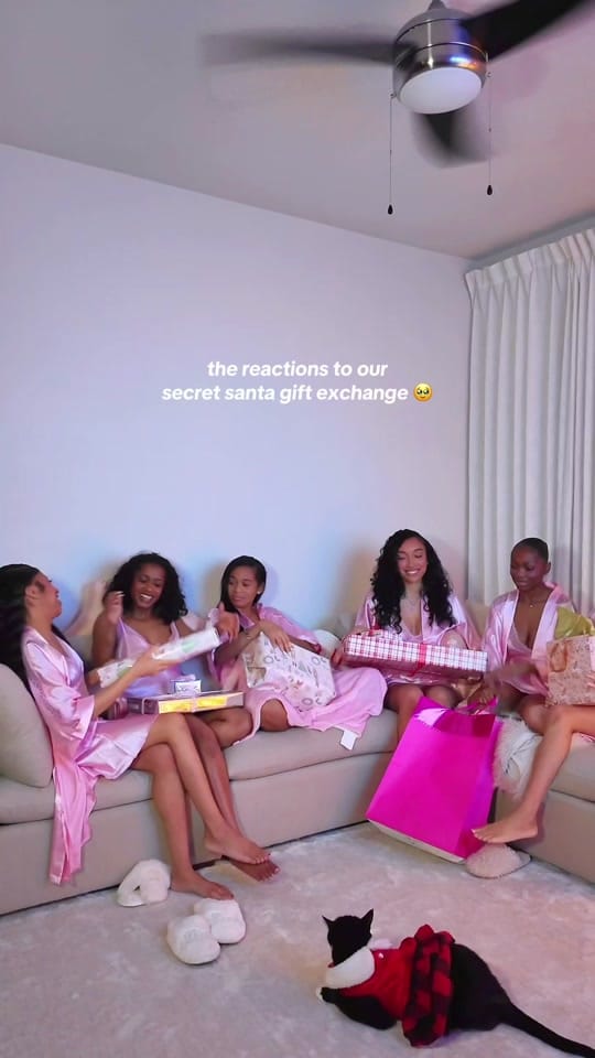 Post 7 by Mikaria on TikTok (video)