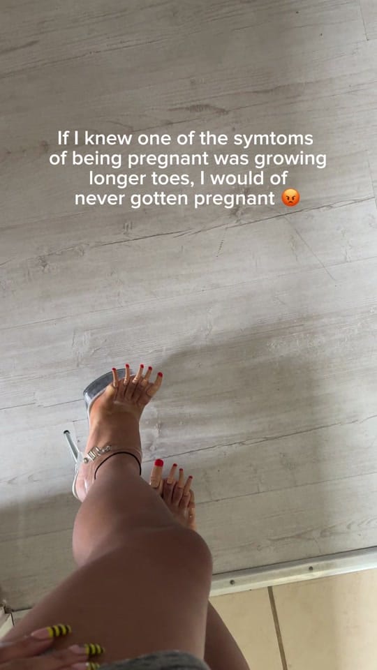 Post 2 by essvibess nails🧞‍♀️👩🏽‍🎨✨🪐 on TikTok (video)