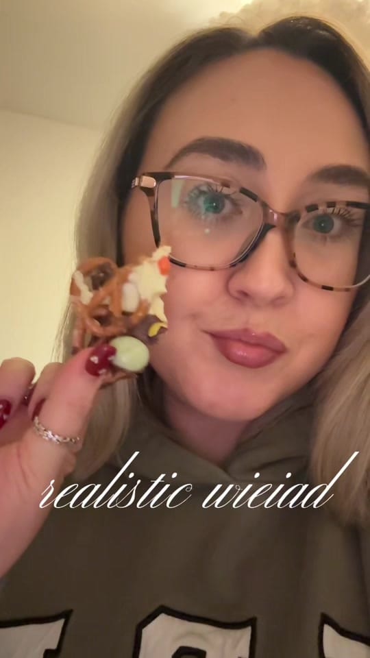 Post 5 by K R I S T E N ⚡️ on TikTok (video)