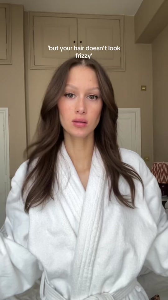Post 7 by Lina on TikTok (video)