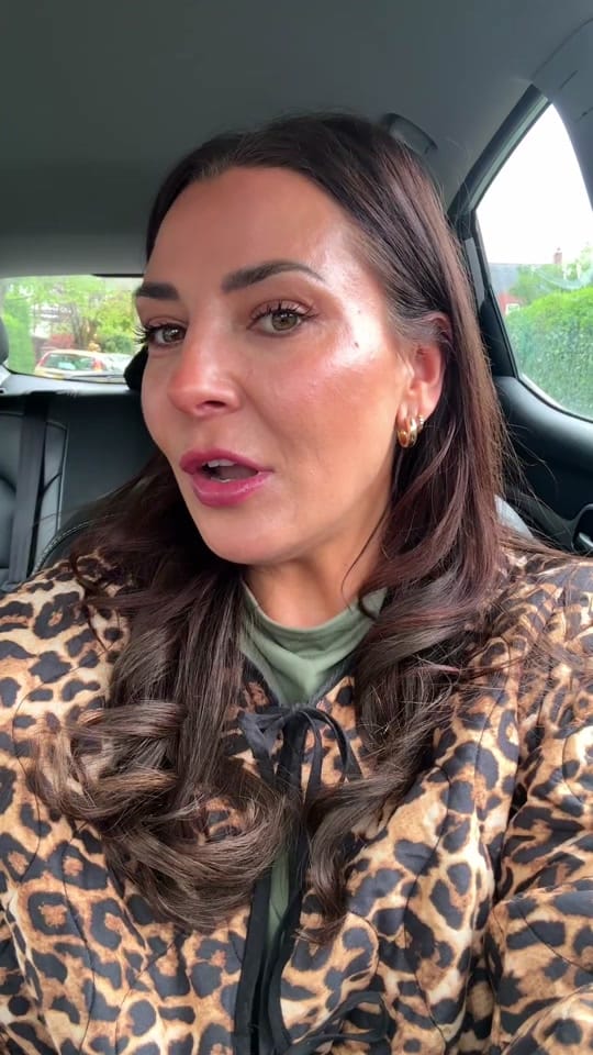 Post 4 by Laura Rooney on TikTok (video)