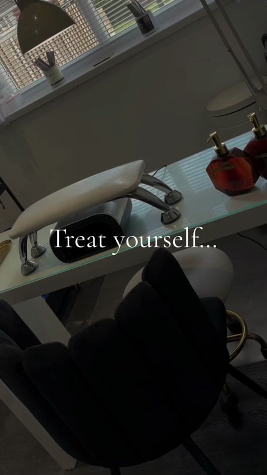 Post 9 by _bgel on TikTok (video)
