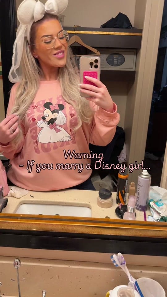 Post 7 by Ashley Lowe✨🎀🎠🫧🎟️ on TikTok (video)